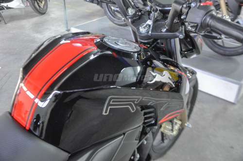 Imagen 8 de 14 de Tvs Rtr 200cc New Carburada 2023 Naked Con Tablero Digital