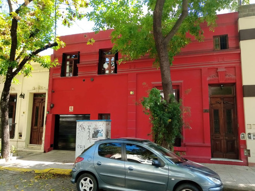 Hermosa Casa 4 Ambientes En Dos Plantas - Reciclada - Tza