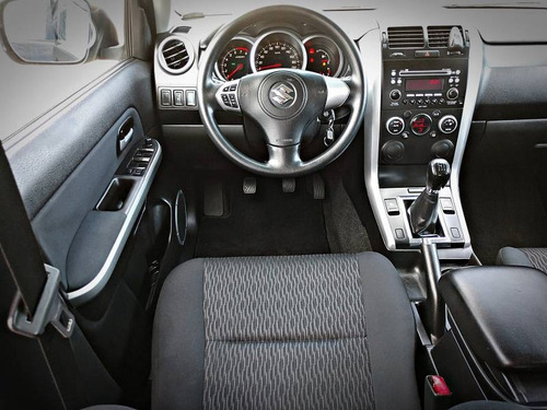Suzuki Grand Vitara 2.0