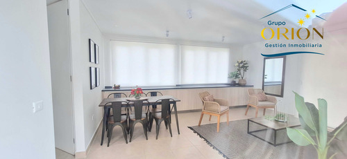 Arriendo Dpto. 2d,2b, Año Corrido, Amoblado (89889)