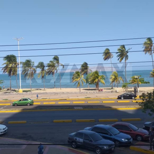 Imagen 6 de 7 de Remax Abba Alquila Local Comercial En El Paseo Colón De Puerto La Cruz