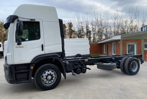 Volkswagen Constellation 17250 Chasis 5.80m Rentaltrucks