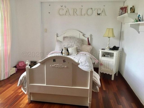 Imagen 5 de 7 de Pent House En Venta 22-17351 En Colinas De Valle Arriba