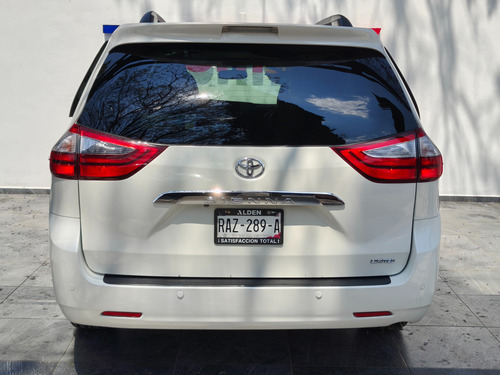 Toyota Sienna 3.5 Limited At