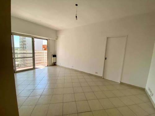 Departamento En Venta - 1 Dormitorios 1 Baño - Cochera - 50mts2 - Quilmes