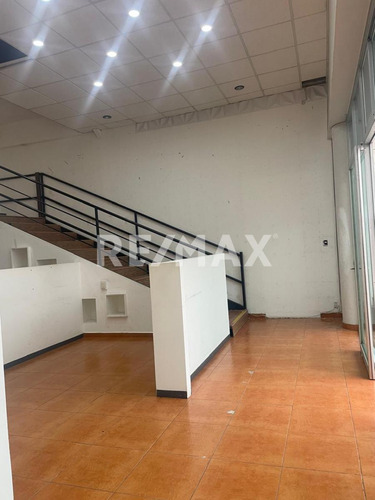 Local En Renta En Plaza Nova, Metepec