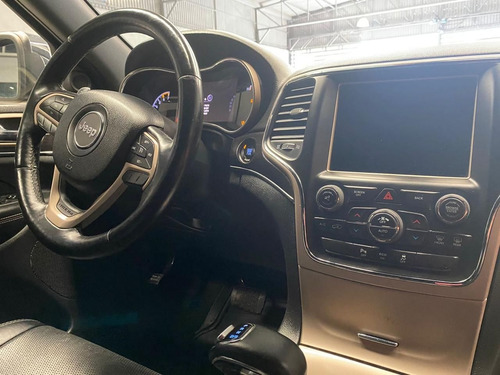 Imagen 13 de 15 de Jeep Grand Cherokee 2014 5.7 V8 Limited Lujo 4x2 At