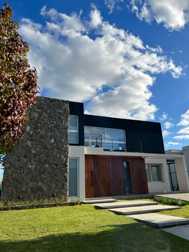 Imagen 2 de 30 de Venta Casa A Estrenar En Ayres Plaza - Pilar