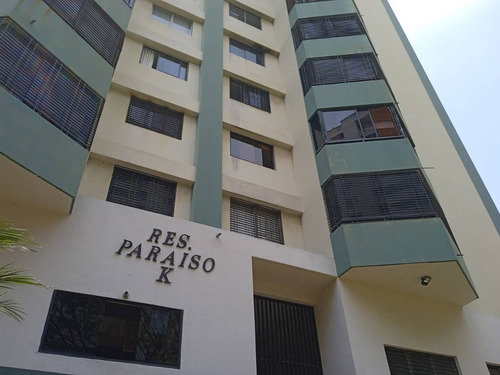 Tibisay Rojas Vende Apartamento En Obra Blanca, Remodelado En Urb. Valles De Camoruco   Cod.  229402