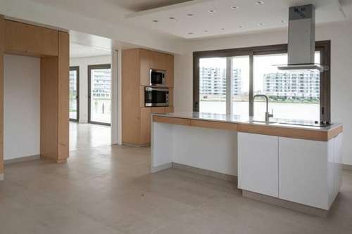 Imagen 16 de 30 de Excelente Casa En Venta En Lagos Del Golf - Nordelta