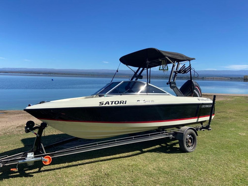 Bermuda Sport 180 Evinrude G2 150 No Eclipse Klase A Classer