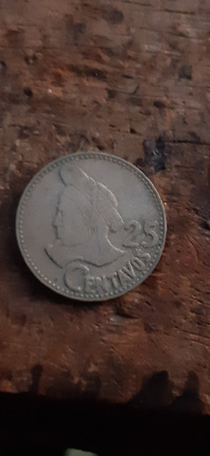 Moneda De 25 Centavos De Quetzal Con 45 Años De Antigüedad 