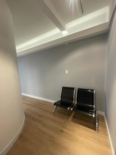 Imagen 2 de 26 de Oficinas Privadas Y Compartidas Co Work En Pleno Centro