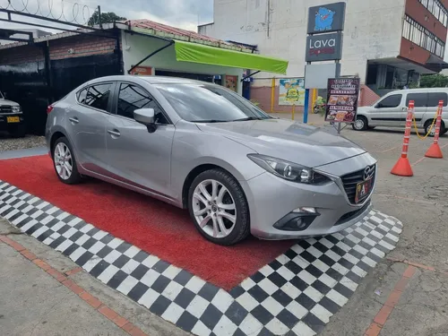 Mazda 3 TOURING 2.0 MT