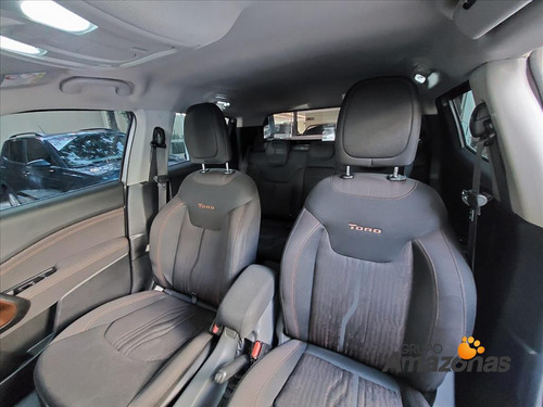 Fiat Toro 2.4 16V MULTIAIR FLEX VOLCANO AT9