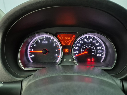 Nissan Versa 1.6 Advance