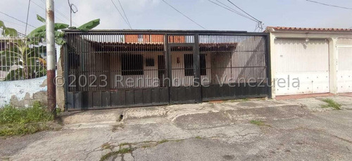 Casa En Venta El Paraiso Cabudare 24-307 Ea1