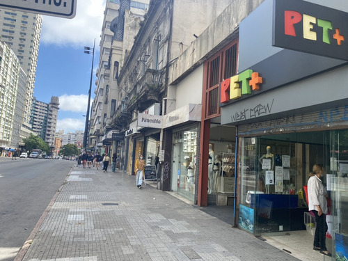 Alquiler Local Comercial 200 Mts 2 En 18 De Julio Cordón.