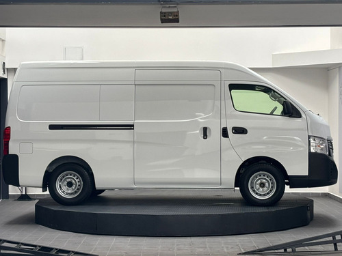 Nissan Urvan PANEL AMPLIA L4 2.5L STD