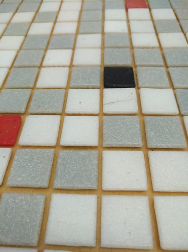 Imagen 5 de 6 de Venecitas Biseladas Mix Gris Blanco Rojo Negro 2x2