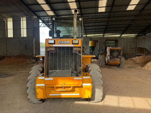 Pa Carregadeira Case W20
