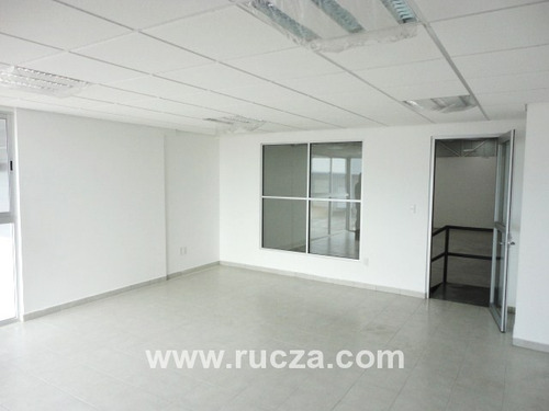 Bodega Cross Dock De 7,470 M2 / Silao Gto.