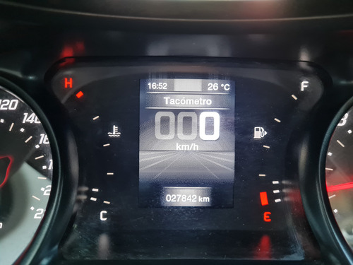 Fiat Cronos 1.8 16v Precision