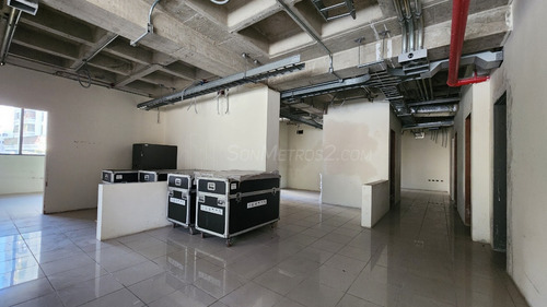 Edificio Venta La Urbina 3919 Mts2 Sonmetros2