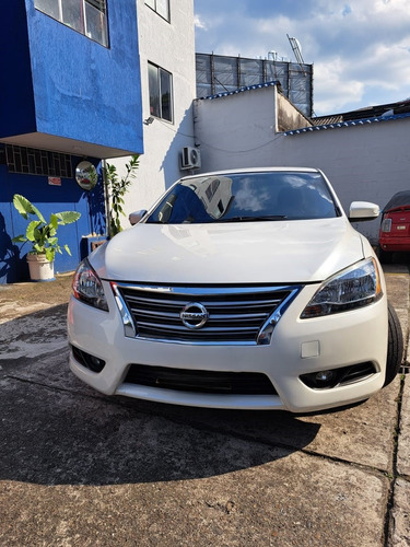 Nissan Sentra 1.8 B17 Exclusive