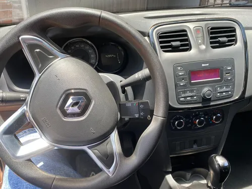 Renault Logan 1.6 Expression / Life +