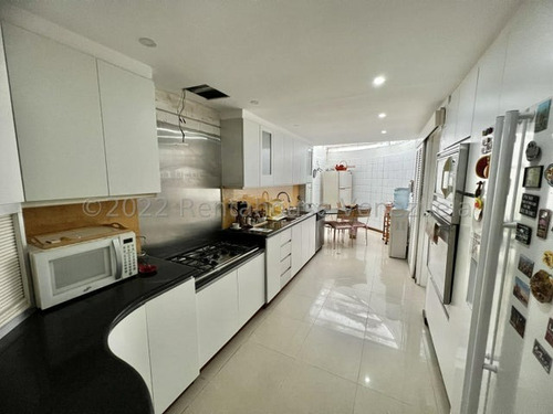Imagen 5 de 12 de Town House En Venta En La Boyera