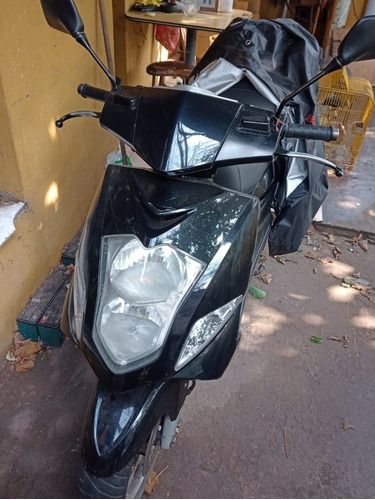 Imagen 10 de 11 de Scooter Daelim S1 / 125 Cc. Made In Corea Rodada En 2014