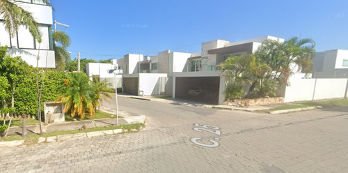 Hermosa Casa En Remate, C. 25, Montebello, Mérida, Yucatán. Vdl