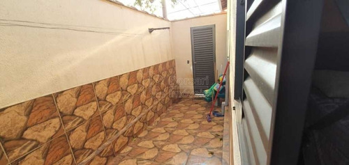 Imagem 4 de 6 de Venda De Casas / Padrão Na Cidade De Araraquara 10557