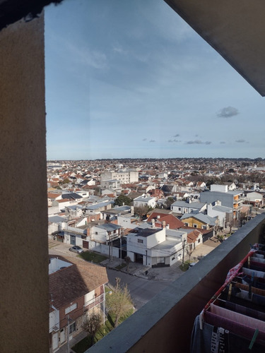 Imagen 3 de 11 de Departamento De 4 Ambientes C/balcon Y Vista Panoramica