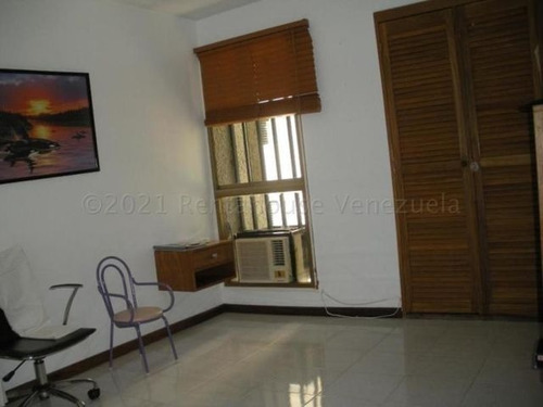 Imagen 11 de 13 de Livy Ramirez Vende Apartamento En Los Naranjos Del Cafetal Mls #22-12039
