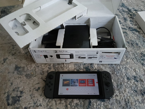 Consola Switch 1.1 Con Caja Y Todos Sus Accesorios Gris (Usado)