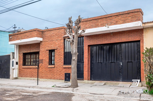 Venta Casa 3 Dormitorios Zona Sur