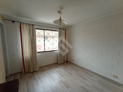 Casa En Venta De 3 Dorm. 2 Baños Portal Oeste En Cerrillos