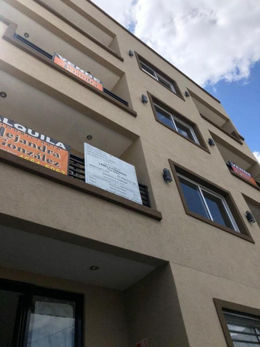 Imagen 2 de 11 de Departamento En Venta De 1 Dormitorio En San Justo