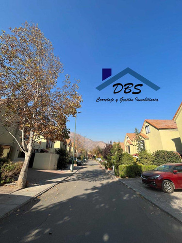 Dbspropiedades Arrienda Casa 3 Pisos 4d/4b/2e/1b$1.500.000