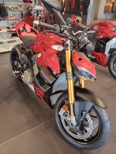 Ducati Streetfighter V4s