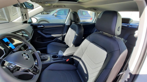 Volkswagen Vento Highline 250 Tsi At