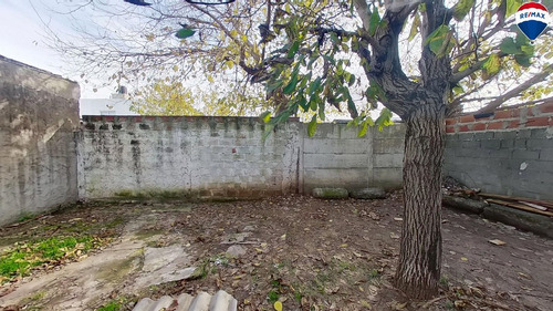Venta Casa 4 Ambientes Con Parque Ezpeleta
