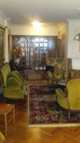Departamento Señorial De Categoría - Impecable Estado - Cochera