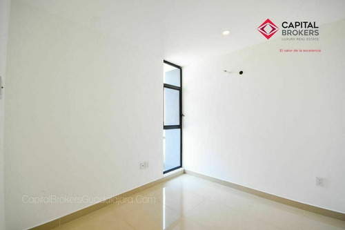 Casa En Venta, Nueva En Solares Con Roofgarden