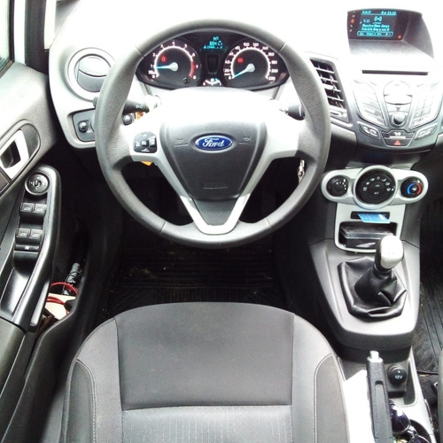 Imagen 10 de 15 de Ford Fiesta S Plus