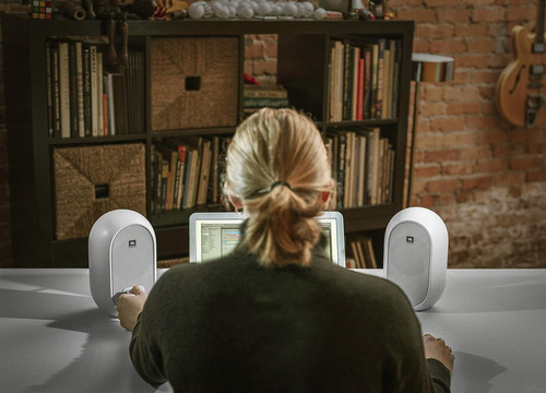 Jbl 104-bt Professional 1 Series Con Bluetooth, Monitores