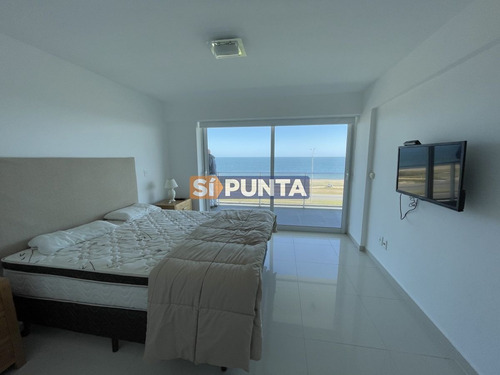 Imagen 12 de 25 de Frente Al Mar, 3 Dormitorios, 2 Baños, En Venta , Punta Del Este