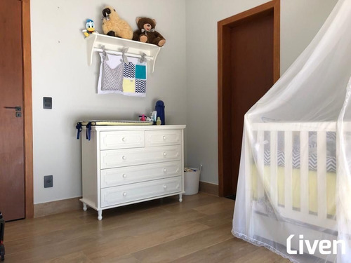 Imagem 28 de 30 de Maravilhosa Casa De 520m² Com 5 Suítes, Amplo Quintal, Área Gourmet, Piscina, 4 Vagas No Urbanova - 9400